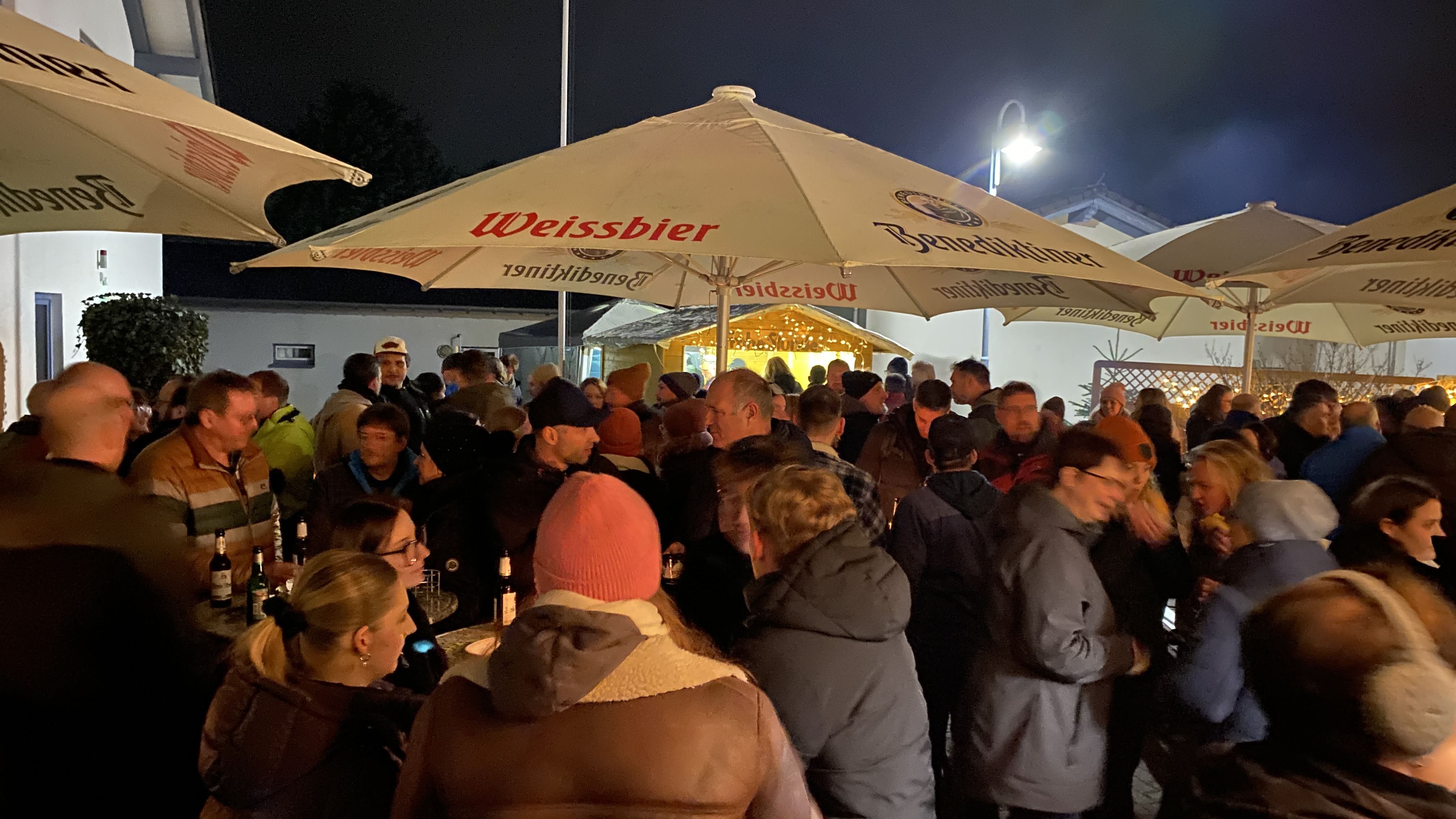 Weihnachtsmarkt Weroth 2025 Bild 1